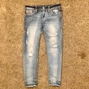 ROCK REVIVAL WOMENS “FELDA” MID-RISE ANLE SKINNY JEANS